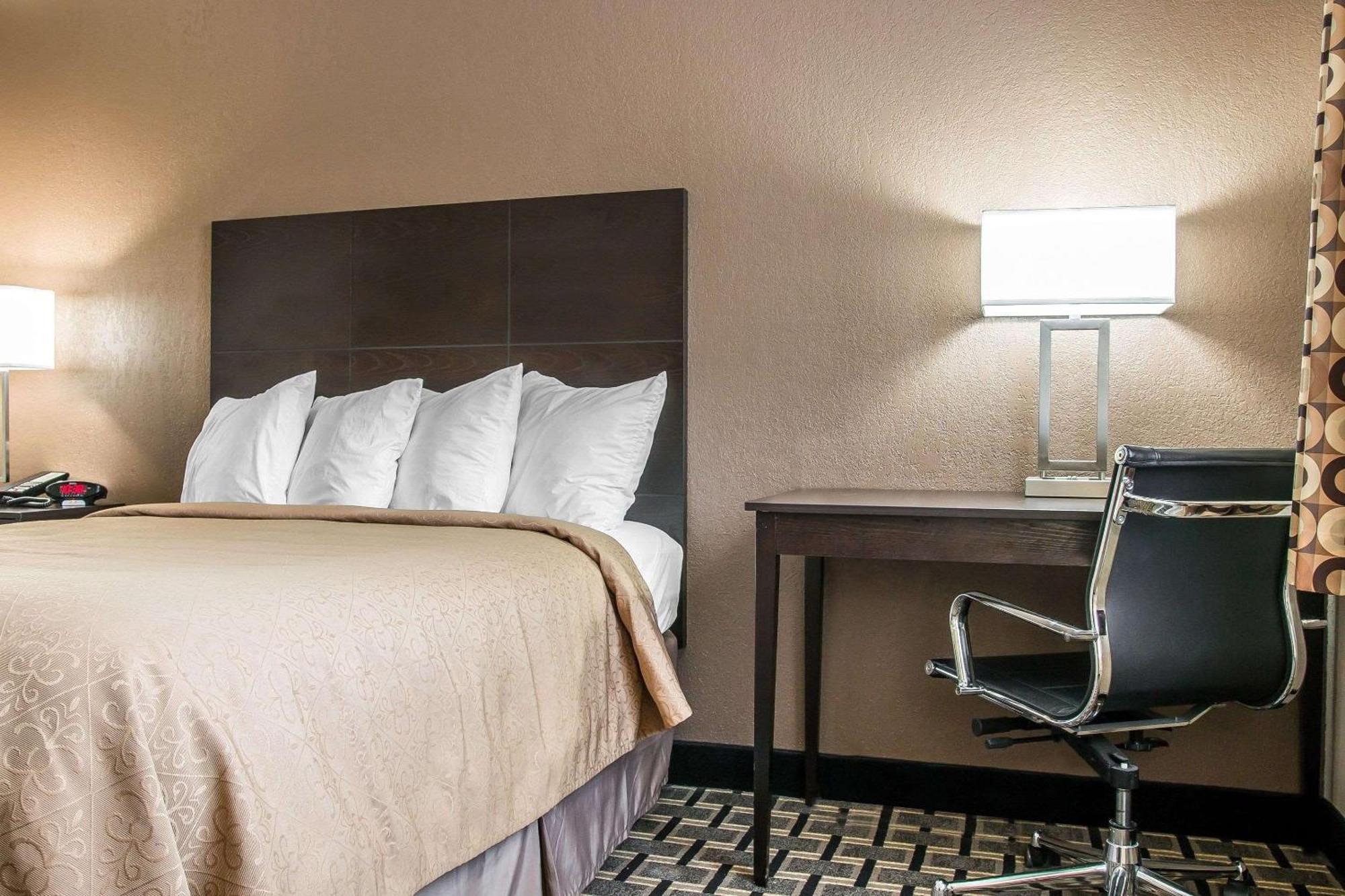 Quality Inn Grand Rapids South-Byron Center Cutlerville Екстер'єр фото