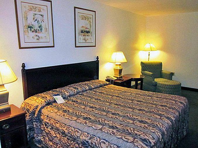Quality Inn Grand Rapids South-Byron Center Cutlerville Екстер'єр фото